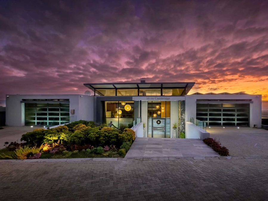 4 Bedroom Property for Sale in Baronetcy Estate Western Cape